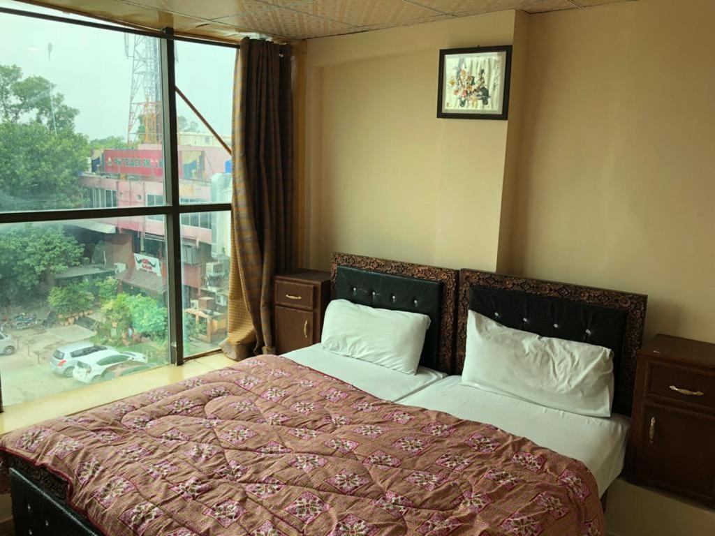 Hotel Rakaposhi Islamabad Esterno foto